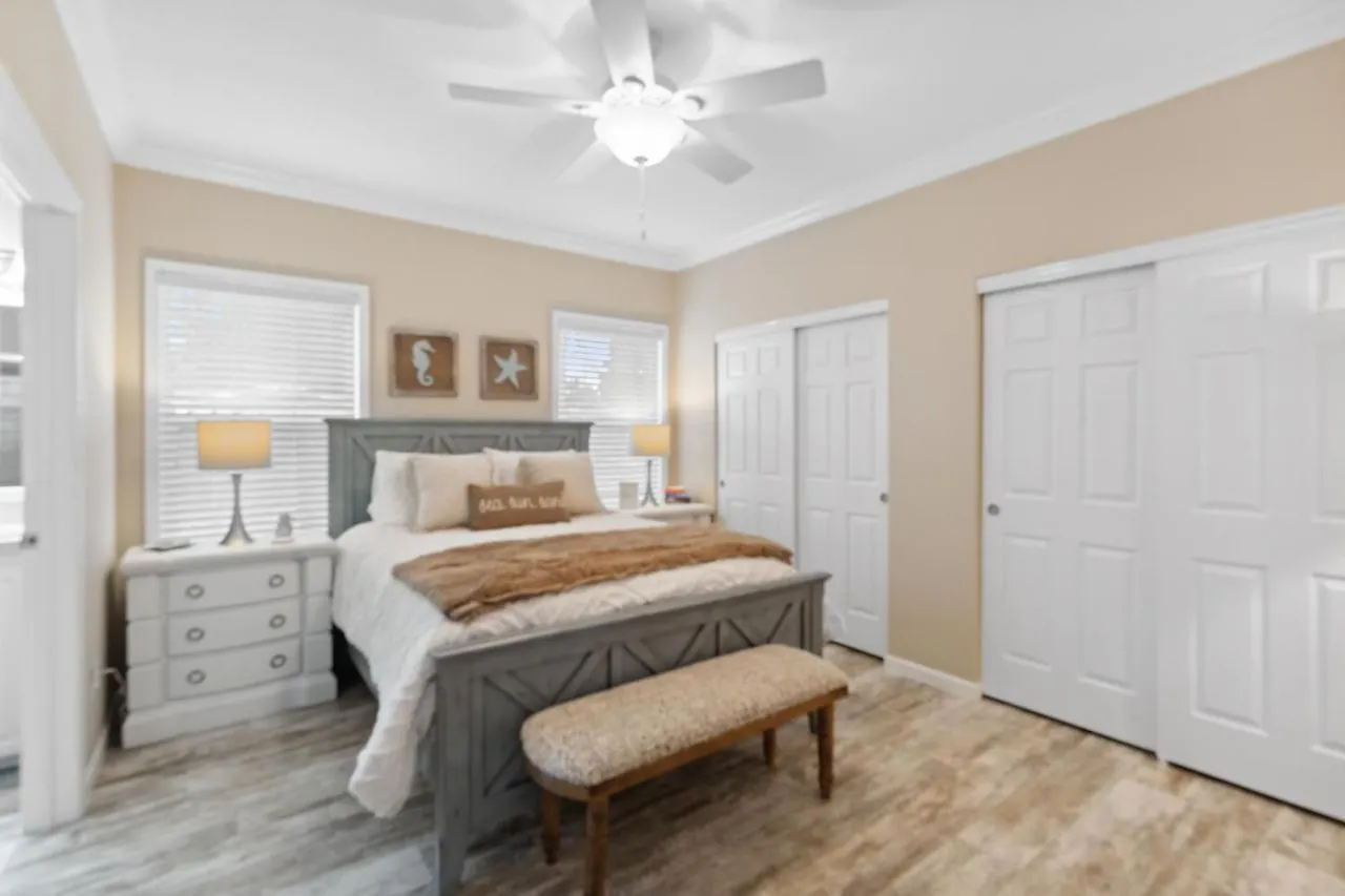 Seas The Day - Queen Bed - Bunk Beds Villa Panama City Beach